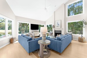 TV connectée, cheminée