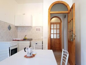 冰箱、烤箱、炉灶、茶具/咖啡用具