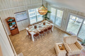 Dining - Boat Dock! Spectacular views walk to beach! (Dauphin Island)
