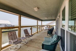 Terrace/patio - Boat Dock! Spectacular views walk to beach! (Dauphin Island)