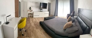 Room - Family villa Swimming pool Sauna Gym near the beach (Marbella)