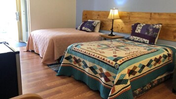 Desk, free WiFi, bed sheets