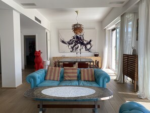 تلفزيون ذكي