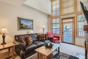 Living area - Passage Point 623 2 Bedroom Condo by RedAwning (Copper Mountain)