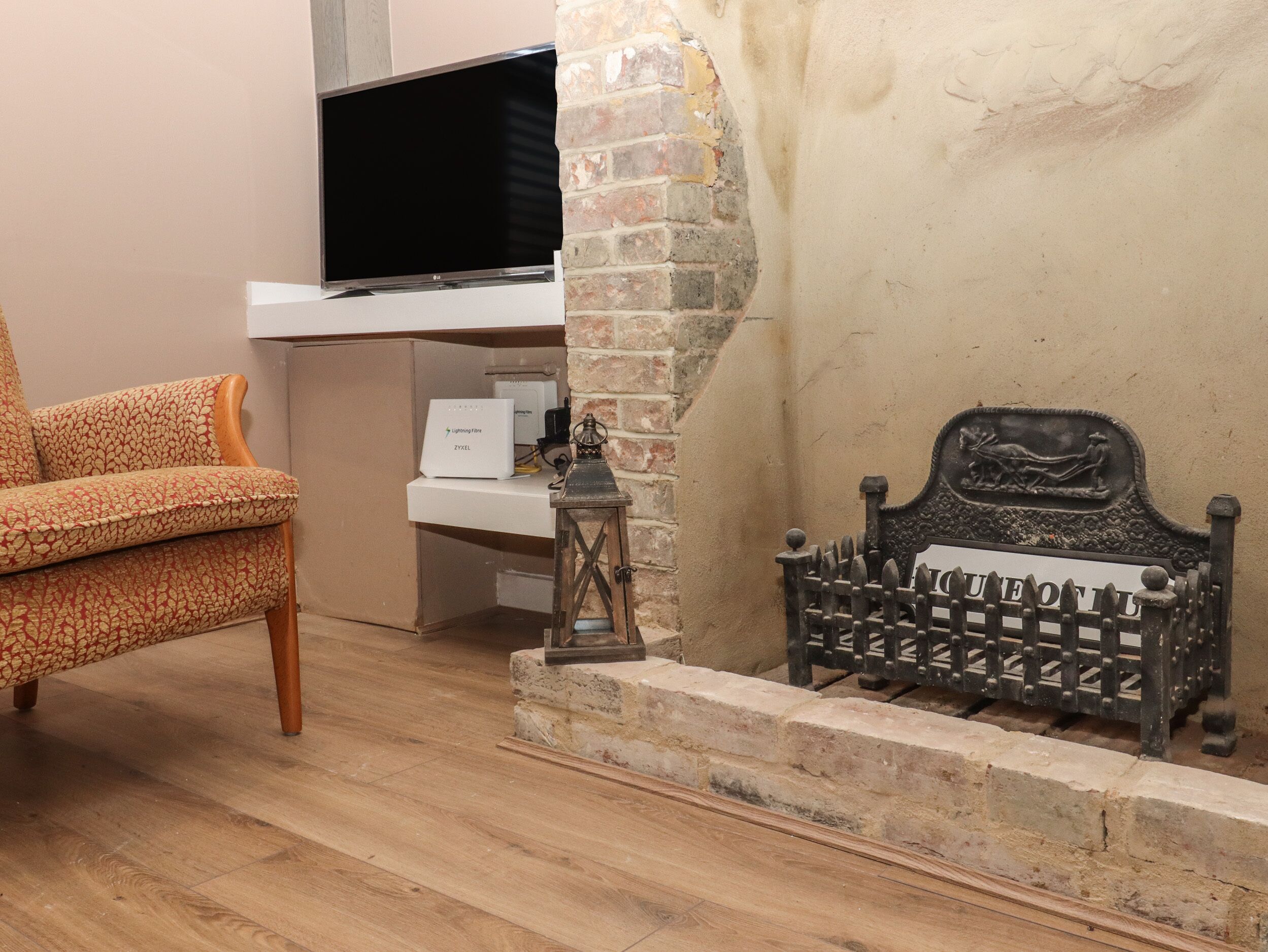 Star Cottage, Pet Friendly, Character Holiday Cottage In Eastbourne - Eastbourne