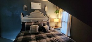 3 chambres, bureau, fer et planche à repasser, accès au Wi-Fi (inclus)