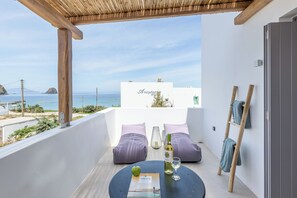 Deluxe Double Room, Partial Sea View | Terrace/patio - Nove Milos Luxury by Estia (Milos)