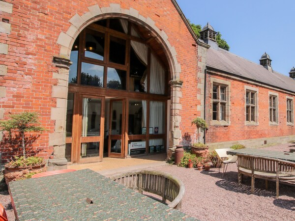 Talbot Lodge - West Midlands