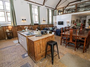 Cottage | Interior
