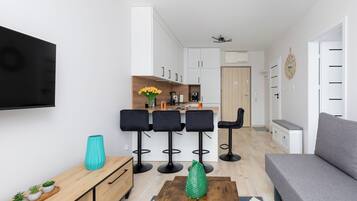 Apartment, 1 Bedroom, Balcony | 1 bedroom, bed sheets