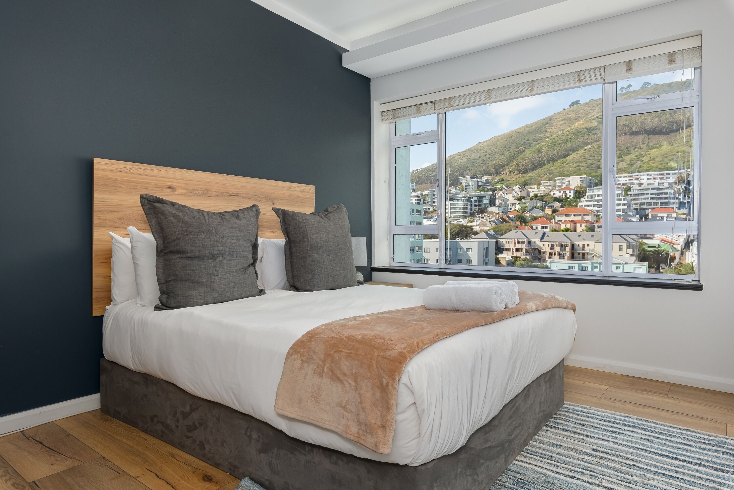 2 室のベッドルーム、セーフティボックス (室内)、アイロン / アイロン台、インターネット