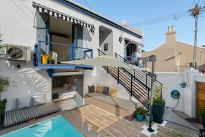 Exterior - Grecian Haven In Greenpoint Pool and Braai (Cape Town)
