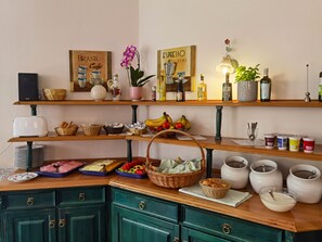 Esmorzar diari d'estil bufet (de pagament) 