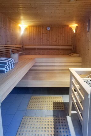 Sauna - Hotel Landhaus Zell am See (Zell am See)