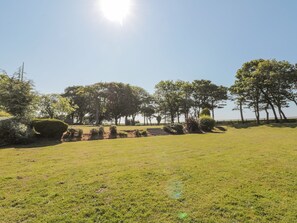 Property grounds - Highcliffe Manor (Bridlington)