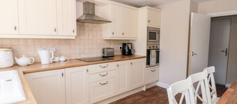 Highcliffe Cottage