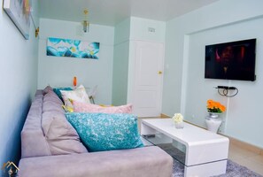 Living area - Exquisite apartment in the heart of town (Harare)