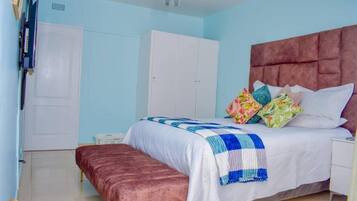 1 chambre, fer et planche à repasser, Wi-Fi, draps fournis