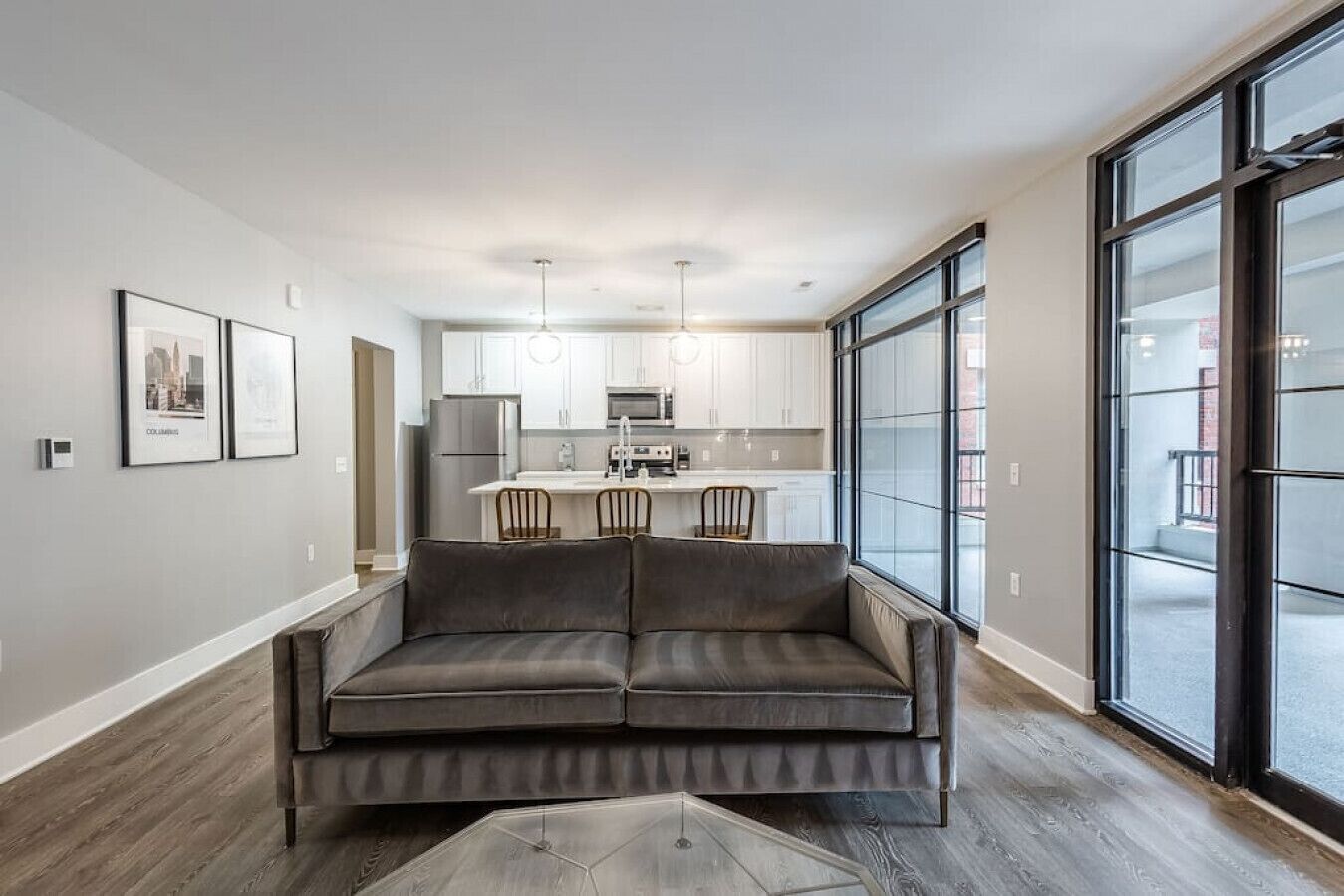 LC GuestHouse | The Oasis | 2 Bedroom Suite with Balcony | Downtown Columbus