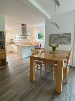 Dining - Xantenamera holiday home in Xanten-Wardt am See, 4 km from Xanten town centre (Xanten)