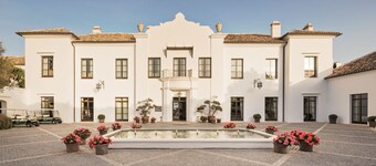 Stylish Townhouse @ Finca Cortesin Golf Resort