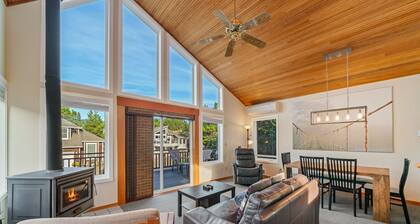 Stargazer-1/2 blk to the beach and golf course, ocean view from deck MCA#251