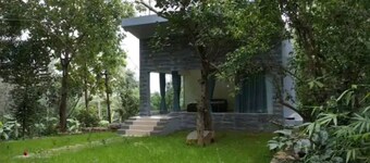 Blue Valley Estate-12 Acre Forest-Silver Oak-Villa