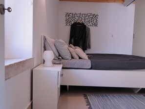 Apartment | 1 bedroom, free WiFi, bed sheets - Heritage 4-stars Apartment Kyra, Pitve Hvar (Jelsa)