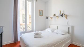 1 chambre, fer et planche à repasser, Wi-Fi gratuit, draps fournis