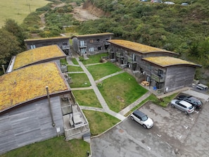 Exterior - Cornish Holiday Home - Bodannon
Eco house sleeps 8 with private Hot tub. (Porthtowan)