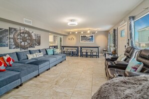 TV - Inviting waterfront home with hot tub, kayaks, game room, W/D, & dog-friendly (Jamaica Beach)