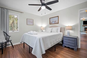 4 habitaciones, tabla de planchar con plancha, internet y ropa de cama 