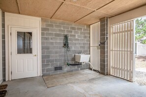 Bathtub - New rental, golf cart included, club cards available - 469 Porpoise Circle (Fripp Island)