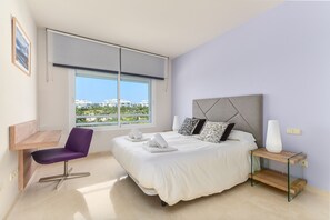 2 chambres, fer et planche à repasser, Wi-Fi gratuit