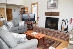 TV connectée, cheminée