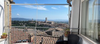 Bright penthouse with secluded panoramic terrace only 200 mt from the cathedral