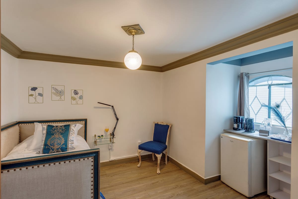 1 habitación, minibar y caja de seguridad en la habitación