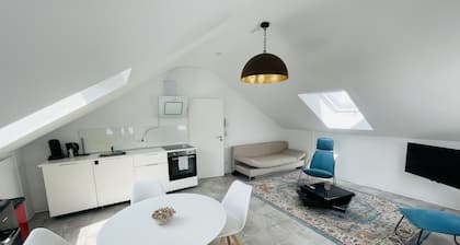 Helle, geräumige Dachgeschosswohnung.