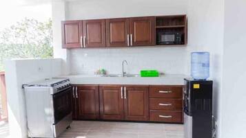 Fridge, microwave, oven, coffee/tea maker