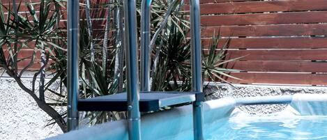 Kolam renang terbuka