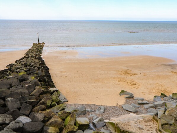 Una playa cerca