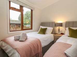 Interior - Jacmar Lodge (Windermere)