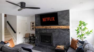 Smart-TV, videospill og stereoanlegg