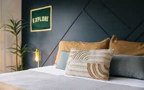 2 habitaciones, escritorio, tabla de planchar con plancha y wifi gratis