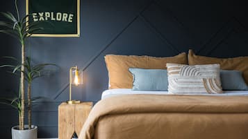 2 slaapkamers, een bureau, een strijkplank/strijkijzer, gratis wifi