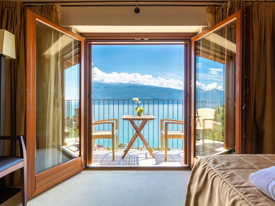 Meandro Junior suite | Premium bedding, pillowtop beds, individually decorated