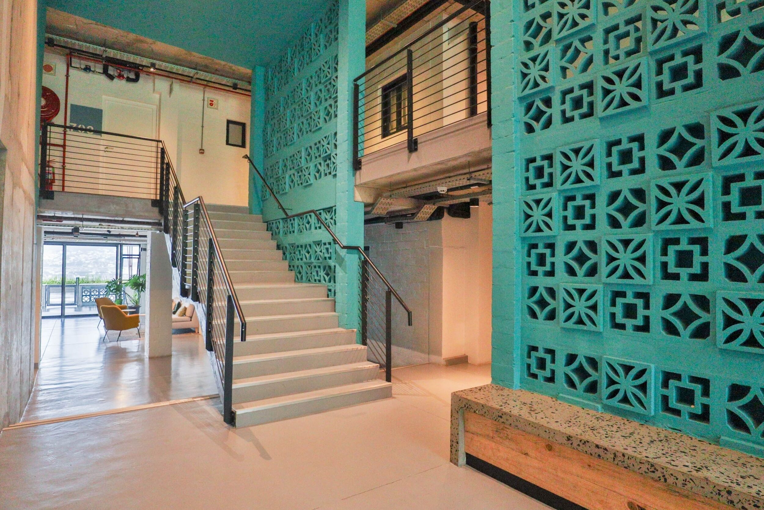 ฝ่ายต้อนรับ