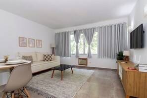 Televisión 55 pulgadas con canales de televisión por cable