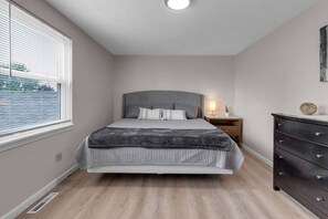 3 間睡房、熨斗/熨衫板、免費 Wi-Fi、床單