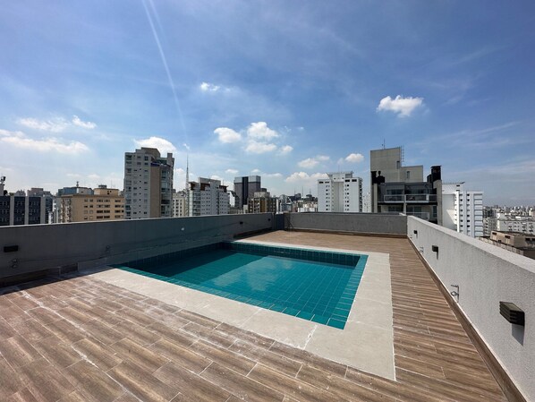 Outdoor pool - Studios Rebouças (São Paulo)